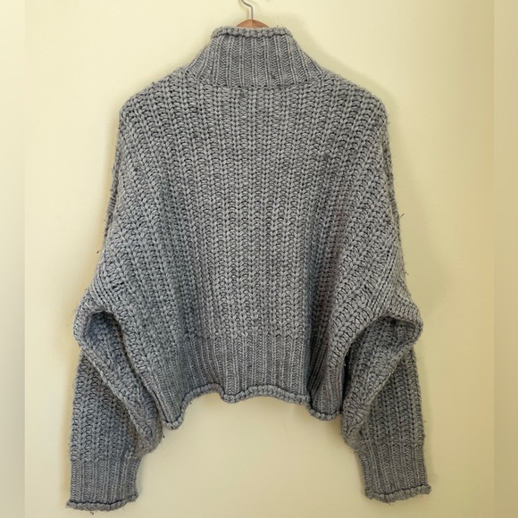 H&M Gray Chunky Knit Turtleneck Sweater - Picture 3 of 5